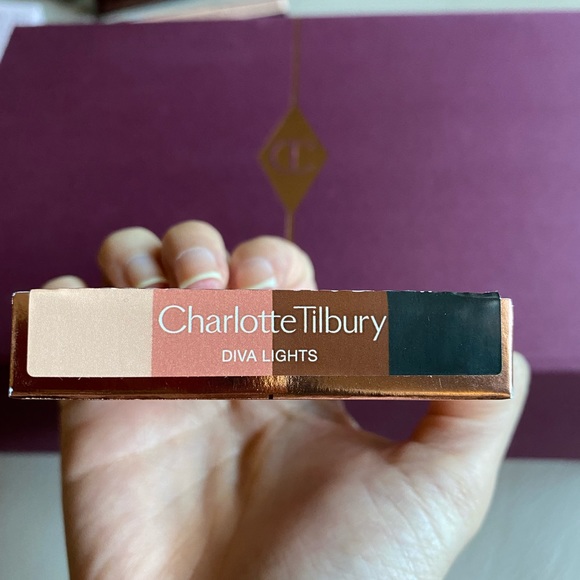 Charlotte Tilbury HOLLYWOOD FLAWLESS EYE FILTER
DIVA LIGHTS - Picture 4 of 6